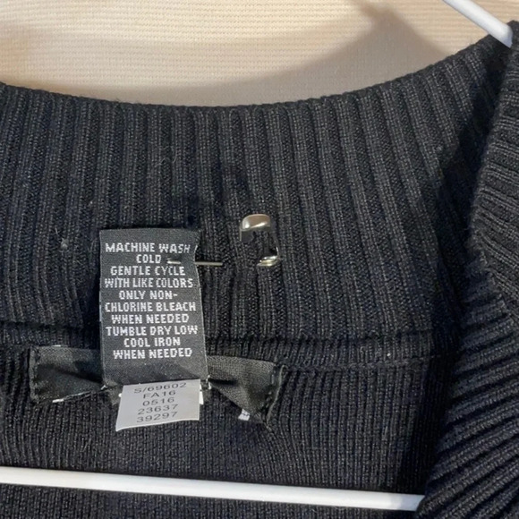 ‼️SALE 3/$25‼️ Alfani knit top - Picture 5 of 7